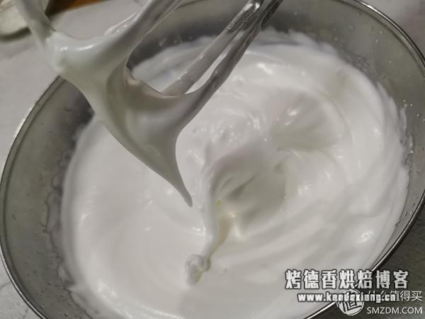 三大基础蛋糕胚:天使、戚风、海绵蛋糕的区别和100%成功做法!