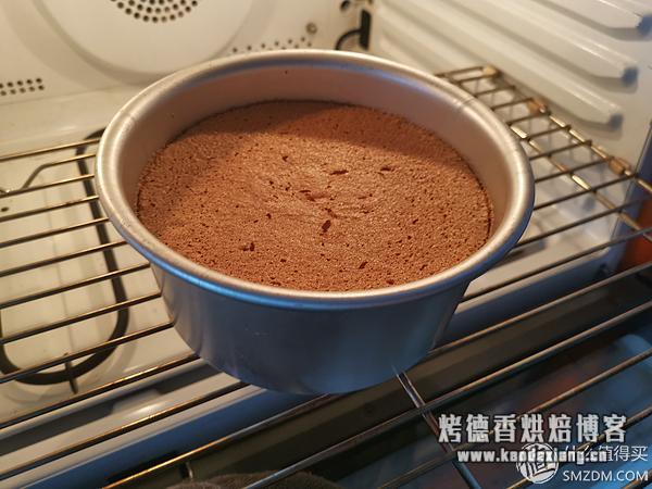 三大基础蛋糕胚:天使、戚风、海绵蛋糕的区别和100%成功做法!