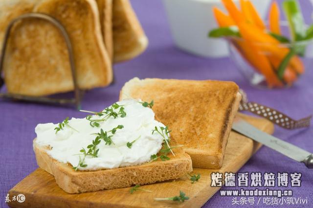 「烘焙课堂」淡奶油打发技巧，掌握状态是关键，各种甜品轻松拿捏