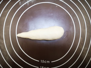 奶香浓郁易上手的鸡蛋鲜奶卷