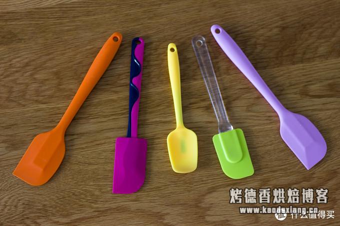 烘焙大讲堂 篇三：烘焙界“刀”之争，如何选择一把贴心如意的刮刀？