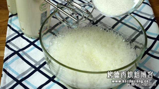 烘焙新手做蛋糕的首选,成功率极高、做法简单的戚风蛋糕配方