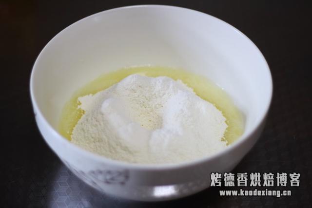 8寸戚风蛋糕的做法,适合烘焙新手制作,口感细腻绵软,零失败