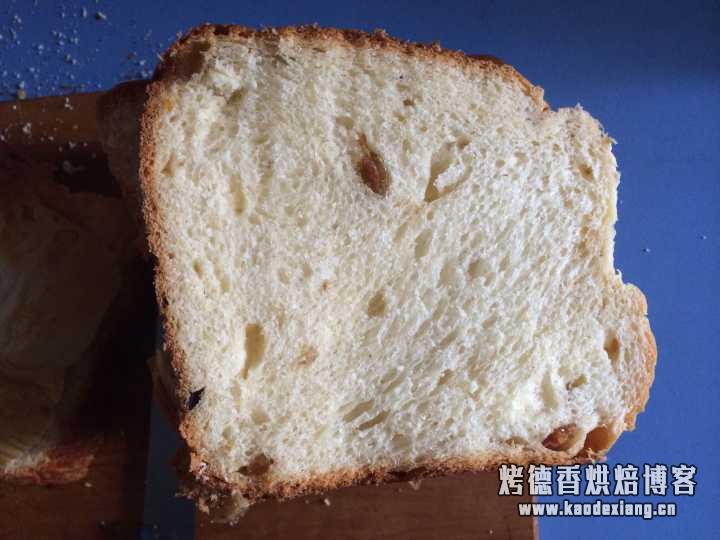 为什么用面包机做出的面包像馒头?怎样做面包能够更松软?