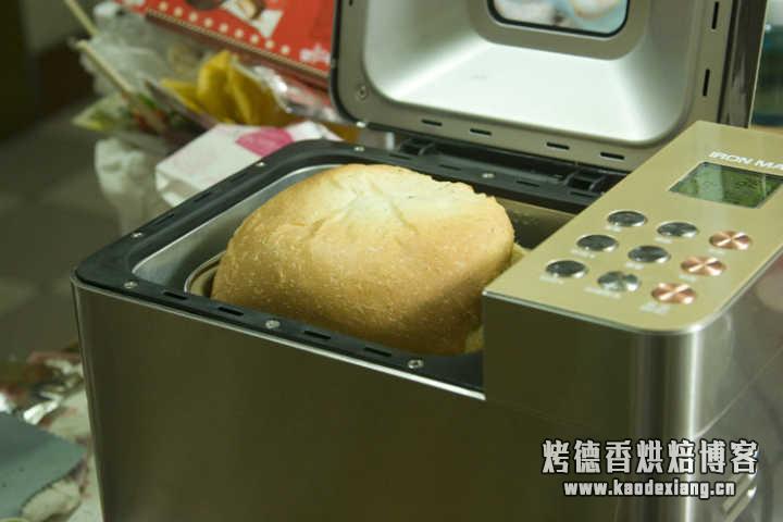 面包机好还是烤箱好?