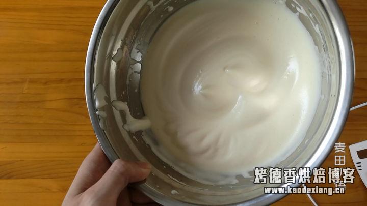 简单快速的海绵纸杯蛋糕,不裂不塌成功率超高