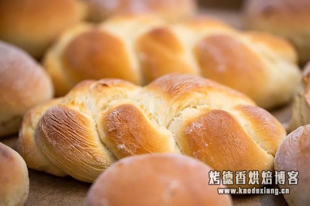 发酵关乎面包生死,然而你只会一碗热水?发酵这5个技巧是精髓