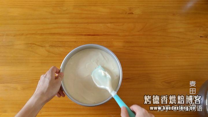 为了做好这个戚风蛋糕,我用了一整箱鸡蛋,从此告别凹底和塌陷