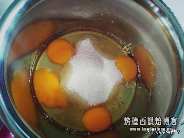 想吃蛋糕只能自己做了,全蛋液打发做蛋糕更简单