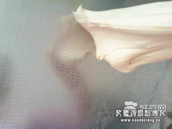 不用面包机如何揉面团能揉出手套膜?
