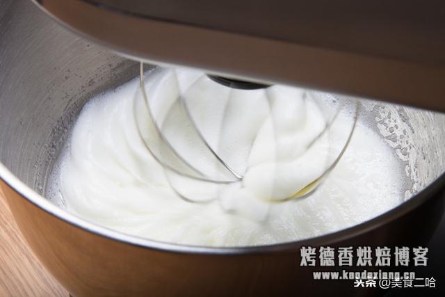 干货!教你快速掌握蛋清打发程度,掌握这5点,轻松做出完美蛋糕