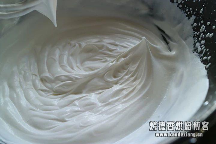 淡奶油怎么打发手动，烘焙基础之淡奶油与打发