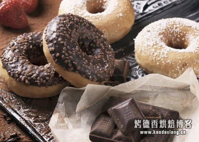 烘焙巧克力饼干的做法,简简单单的巧克力居然可以轻易做成蛋糕