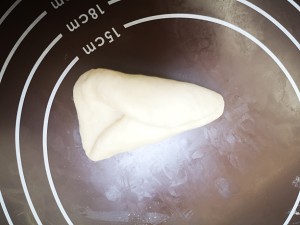 奶香浓郁易上手的鸡蛋鲜奶卷