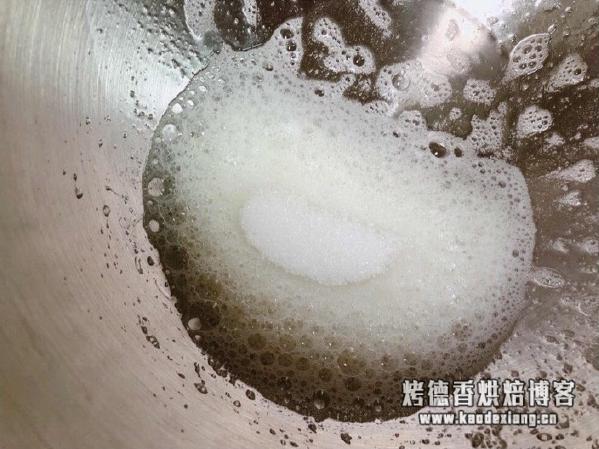 零失败的戚风蛋糕,松松软软味道好,再也不用买着吃了~宝宝辅食