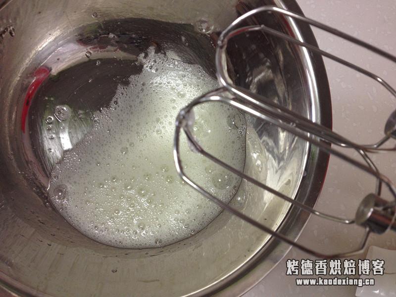 淡奶油怎么打发手动?如何打发蛋白?