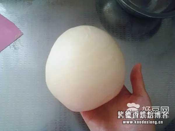 不用面包机如何揉面团能揉出手套膜?