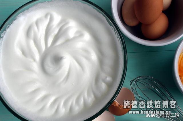 干货!教你快速掌握蛋清打发程度,掌握这5点,轻松做出完美蛋糕