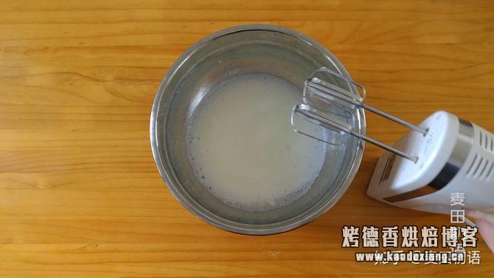 为了做好这个戚风蛋糕,我用了一整箱鸡蛋,从此告别凹底和塌陷