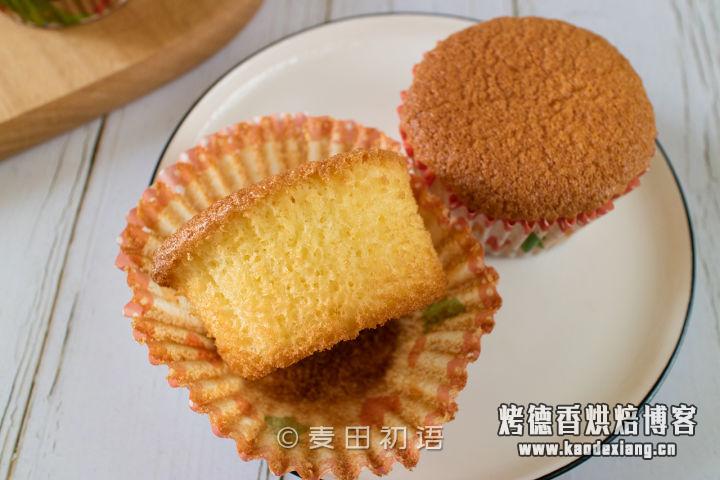 简单快速的海绵纸杯蛋糕,不裂不塌成功率超高