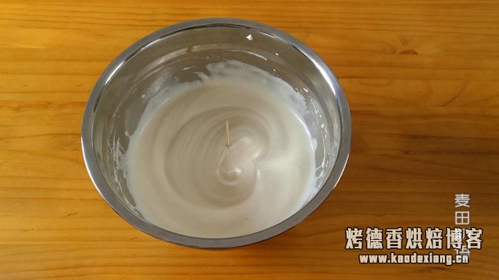 简单快速的海绵纸杯蛋糕,不裂不塌成功率超高