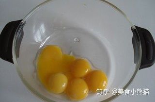 海绵蛋糕这样做出来真香,手把手教你在家做海绵蛋糕,看得流口水