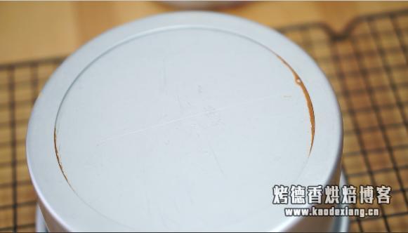 为什么戚风蛋糕总是失败?和海绵蛋糕有什么区别,看完这篇就懂了