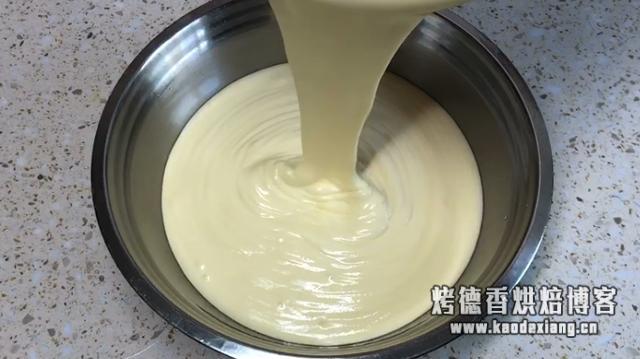 蒸蛋糕回缩的原因窍门 蒸蛋糕时,掌握这几个小技巧,保准松软细腻不回缩,比买的还好吃
