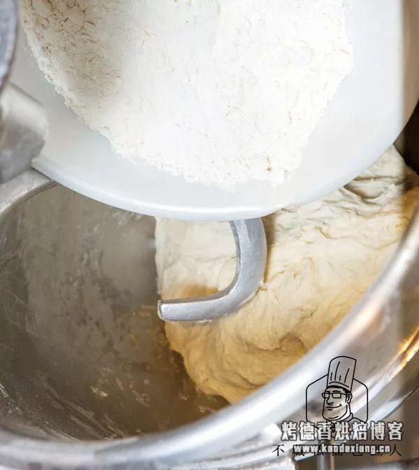 揭秘面包大师吴克己中种法食谱:手撕炼乳&酸奶吐司