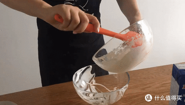 烘焙大讲堂 篇三：烘焙界“刀”之争，如何选择一把贴心如意的刮刀？