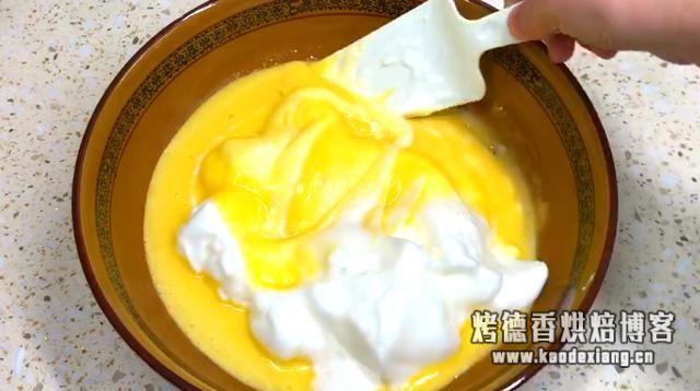 蒸蛋糕回缩的原因窍门 蒸蛋糕时,掌握这几个小技巧,保准松软细腻不回缩,比买的还好吃