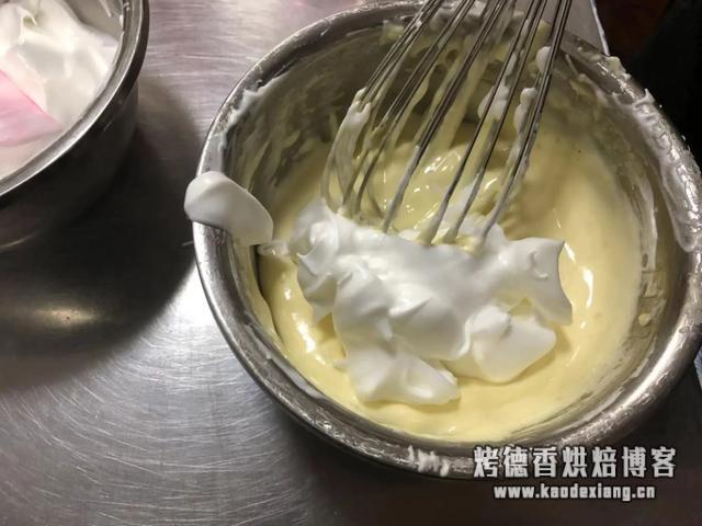 超弹性完美戚风蛋糕,详细教学步骤让你告别蛋糕失败八十一难