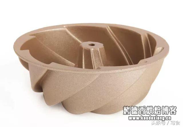 市面上烘焙模具这么多应该怎么选？搞懂模具的材质就不用担心买错
