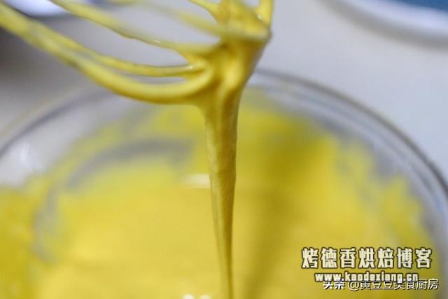 推荐给零基础烘焙爱好者学习的一款蛋糕做法,口感松软细腻