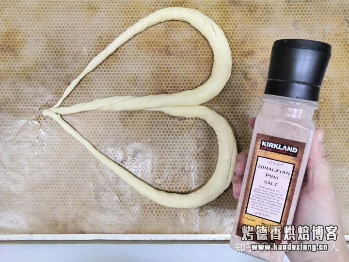运动步数不超100,吃了也能消除腹胀的健康面包?