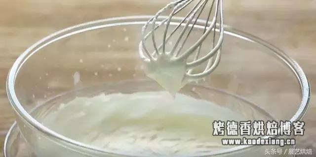 烘焙小课堂│如何打发淡奶油？
