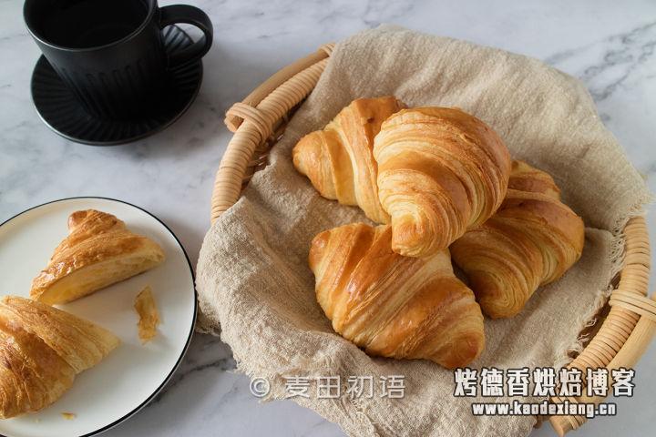 教你做层层酥脆的可颂牛角包,原来手工开酥也没那么难