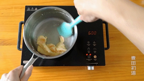 一口下去就爆浆的卡士达酥皮泡芙,大气孔不塌陷的秘密都在这