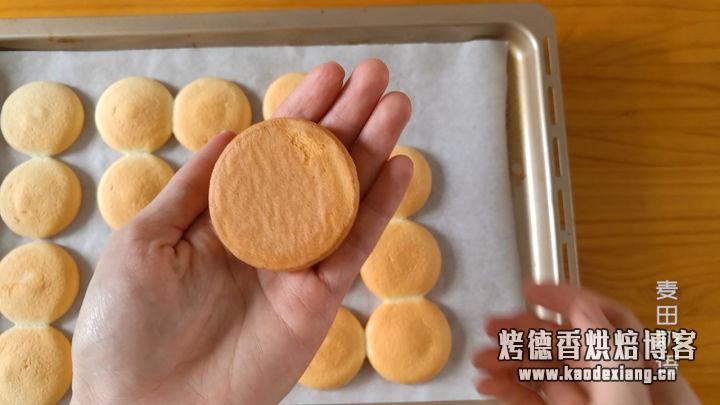 老师傅教你做网红肉松小贝,咸香松软回味无穷