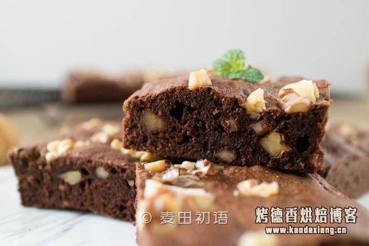 教你做经典的布朗尼蛋糕,巧克力香味醇厚,制作非常简单