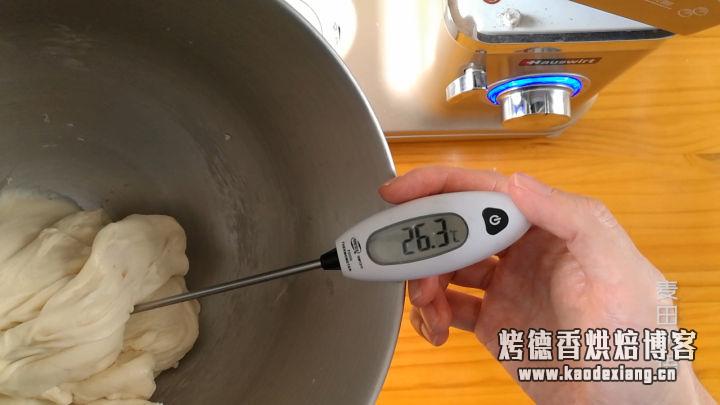 软到拿不起来的日式生吐司,这云朵般的口感让人沉醉其中