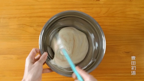 老师傅教你做网红肉松小贝,咸香松软回味无穷