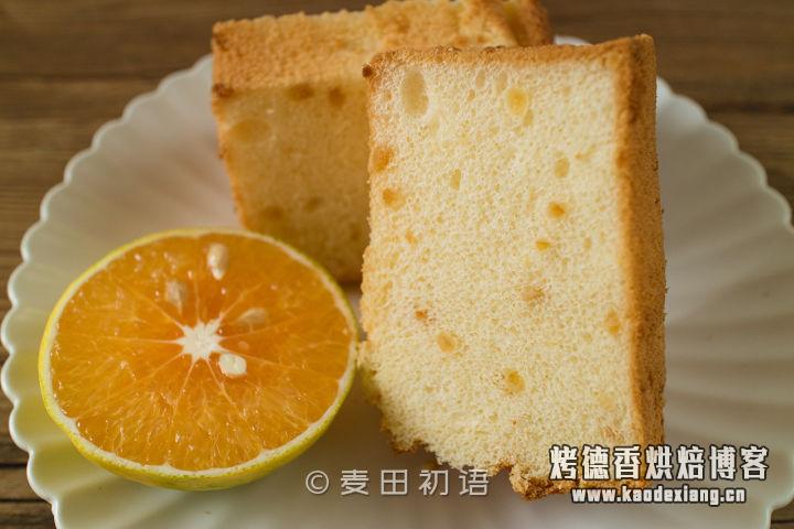 吃完这块香橙戚风蛋糕我就彻底沦陷了,柔软轻盈又香味十足