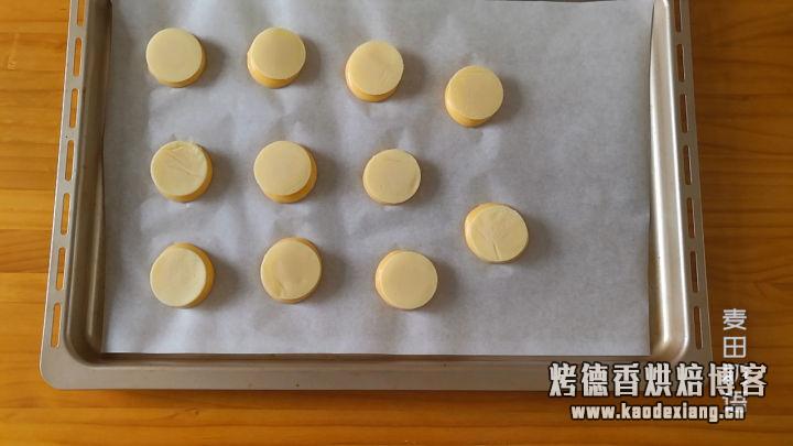 一口下去就爆浆的卡士达酥皮泡芙,大气孔不塌陷的秘密都在这