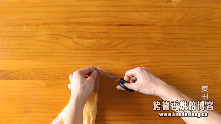 一口下去就爆浆的卡士达酥皮泡芙,大气孔不塌陷的秘密都在这