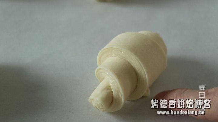教你做层层酥脆的可颂牛角包,原来手工开酥也没那么难
