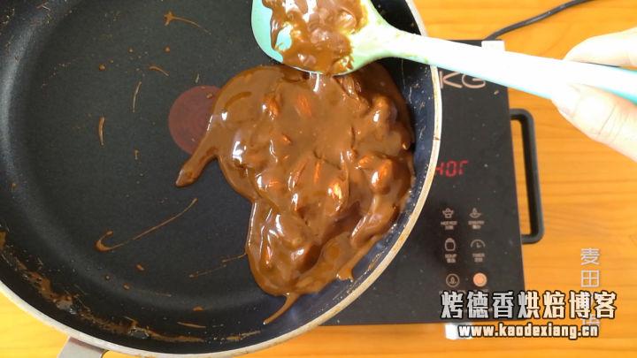 节日爆款杏仁太妃糖,奶香十足不粘牙,步骤很简单