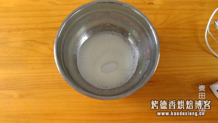 老师傅教你做网红肉松小贝,咸香松软回味无穷