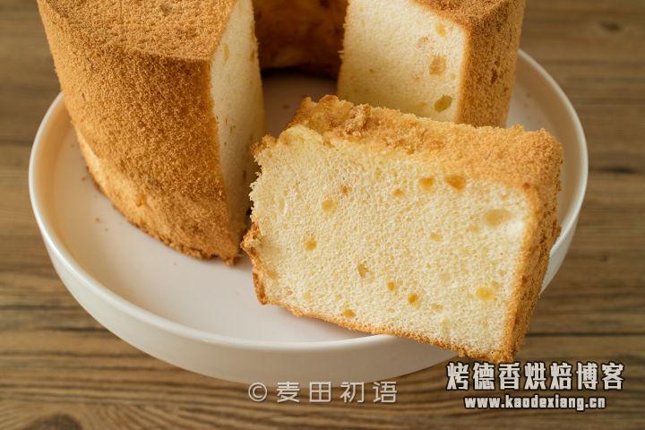 吃完这块香橙戚风蛋糕我就彻底沦陷了,柔软轻盈又香味十足