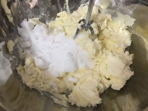 口感细腻浓郁的重芝士蛋糕，新手0失败（8寸） 制作方法